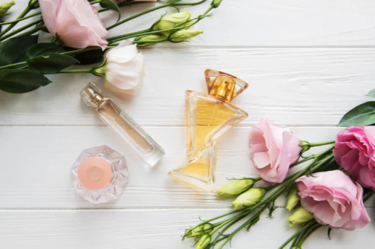 5 powodów, dla których warto kupić odpowiedniki markowych perfum 